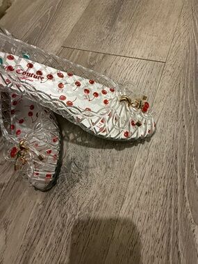 Juicy Couture Clear Jelly flat with 🍒 Accents!! ♥️